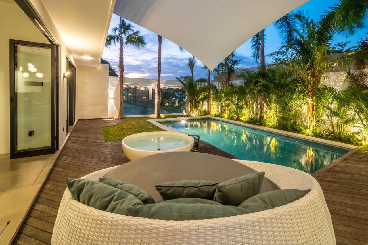 Rice Field View With Sauna Projector And Jacuzzi Unique Design Canggu Екстериор снимка