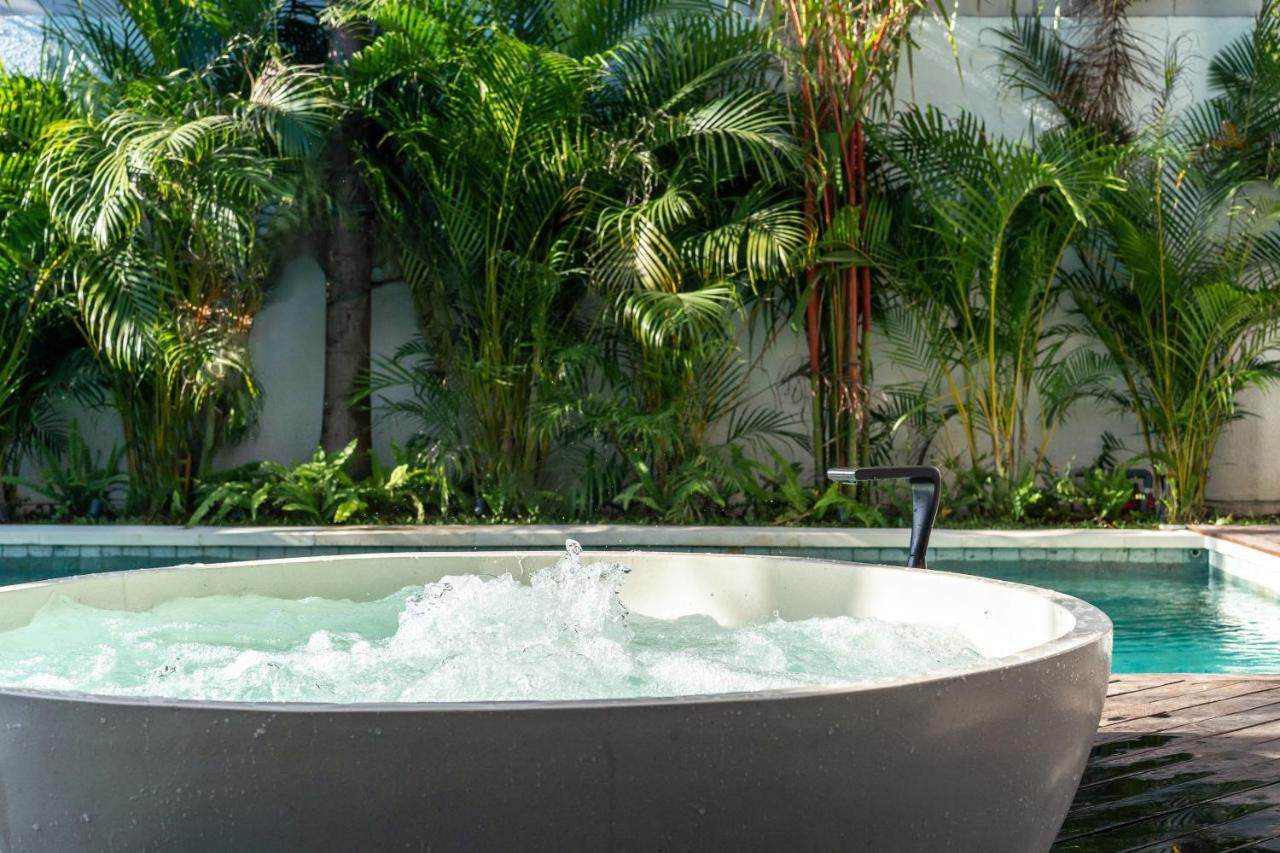 Rice Field View With Sauna Projector And Jacuzzi Unique Design Canggu Екстериор снимка