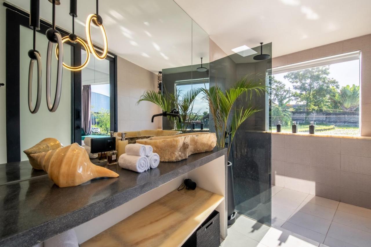 Rice Field View With Sauna Projector And Jacuzzi Unique Design Canggu Екстериор снимка